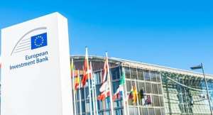 BEI va majora, anul viitor, creditarea pentru proiectele UE din domeniul apărării